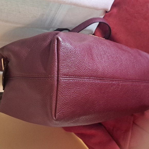 SOLD Michael Kors Burgundy  Pebble Leather Shoulder Bag with Gourgous Gold Chain - Picture 10 of 16